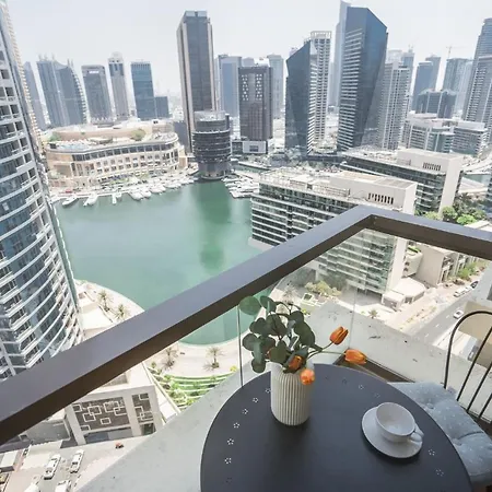 Higuests - Artistic Waterfront Apt, Perfect For Beach Lovers Dubai Buitenkant foto