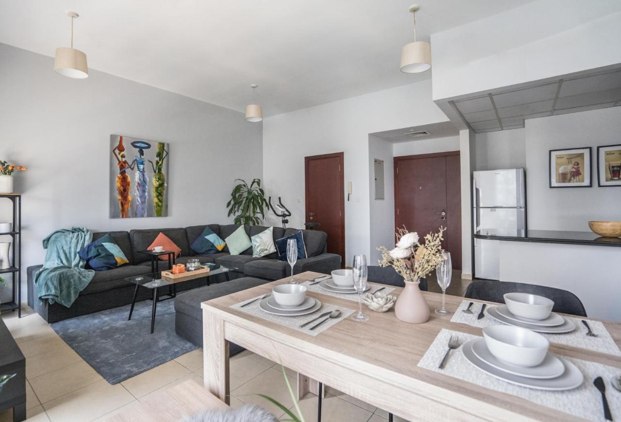 Higuests - Artistic Waterfront Apt, Perfect For Lovers Appartement