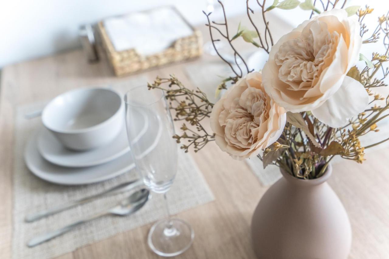 Appartement Higuests - Artistic Waterfront Apt, Perfect For Lovers *