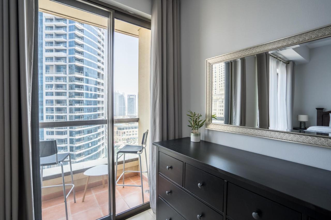 Higuests - Artistic Waterfront Apt, Perfect For Lovers Appartement Dubai